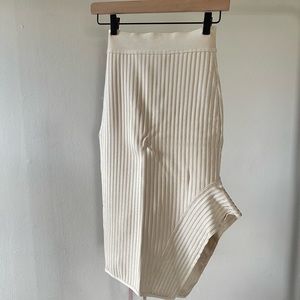 Cream STUNNING skirt